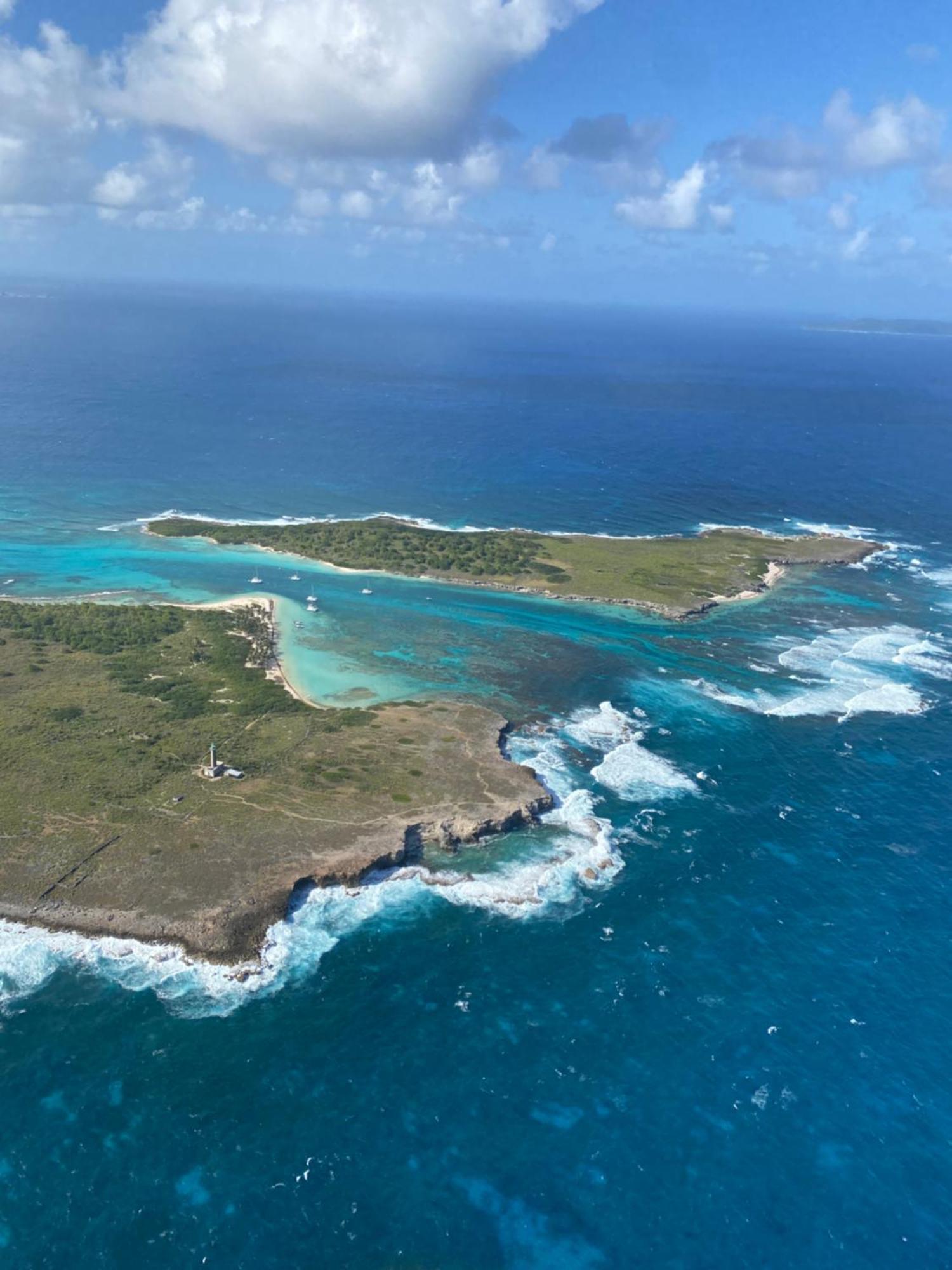 Ticarbets T2 - Résidence Manganao - En bord de Plage Saint-Francois  Esterno foto