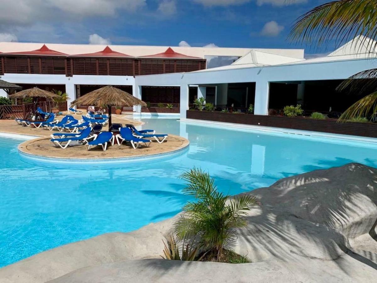 Ticarbets T2 - Résidence Manganao - En bord de Plage Saint-Francois  Esterno foto