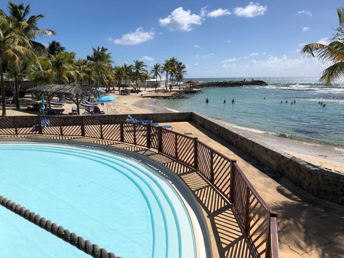 Ticarbets T2 - Résidence Manganao - En bord de Plage Saint-Francois  Esterno foto