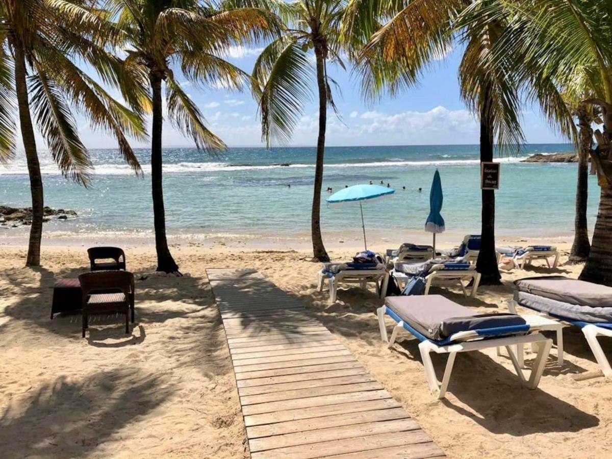 Ticarbets T2 - Résidence Manganao - En bord de Plage Saint-Francois  Esterno foto